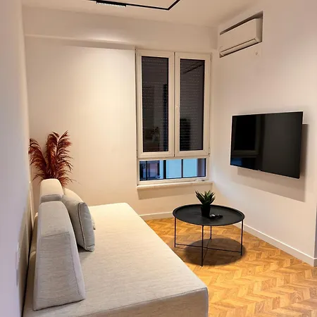 Agate Luxury 502 Tirana